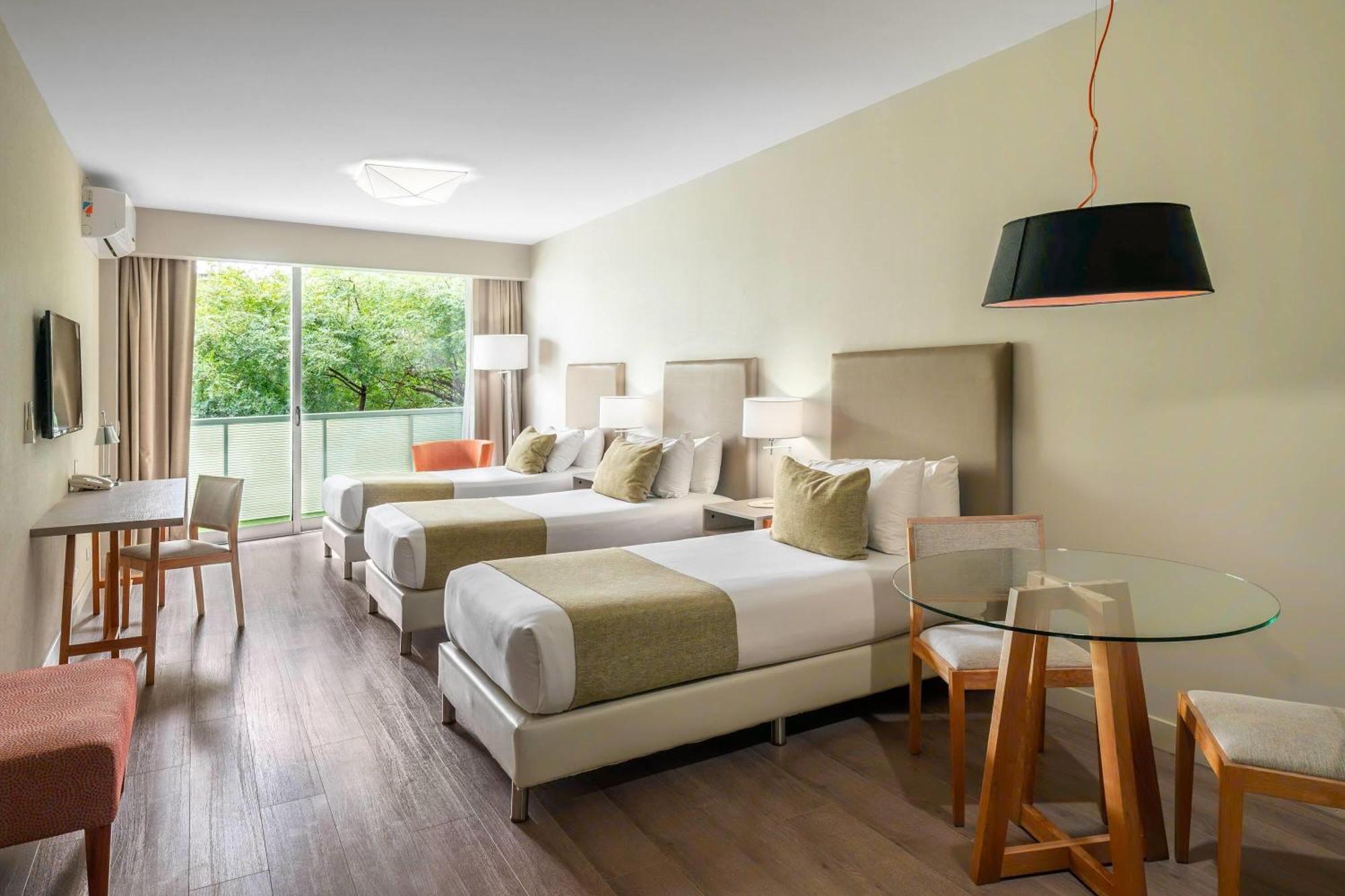 Quarto Clássico com 3 Camas Individuais - Não Fumador